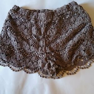 Nabee shorts ladies Medium